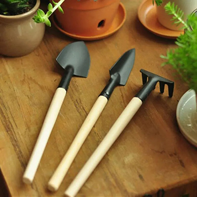 gardening tools